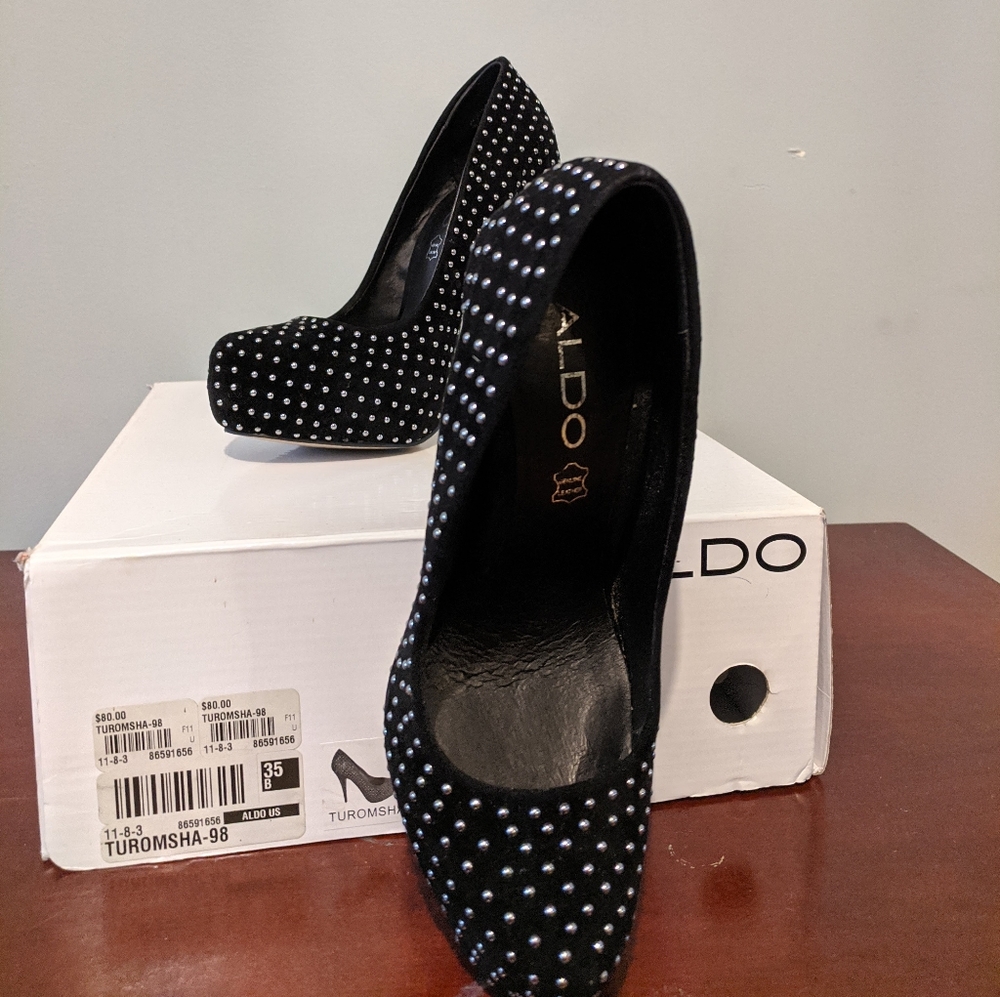 Shoes - Picture 2 of 2